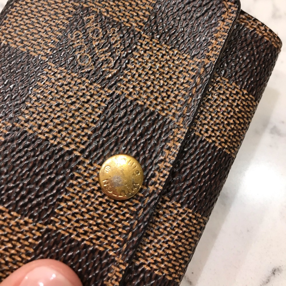 Louis Vuitton 6 key holder - Picture 2 of 8